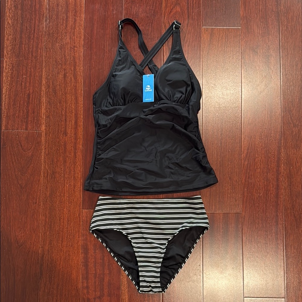 Cupshe Black Plunging Tankini Top & Striped Bottoms Set (Medium)